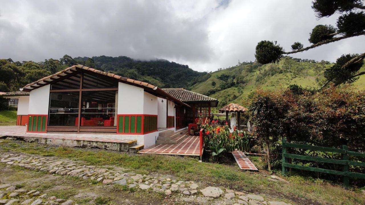 Ecohotel Pinohermoso Reserva Natural Salento Dış mekan fotoğraf